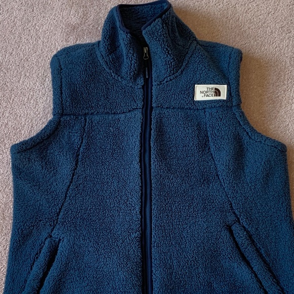 The North Face Jackets & Blazers - THE NORTH FACE plush vest blue sz XL; EUC